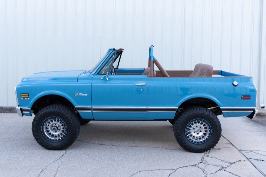 1972 Chevrolet K5 Blazer in light blue, on the Lamb-built Morgan Muscle Cars website